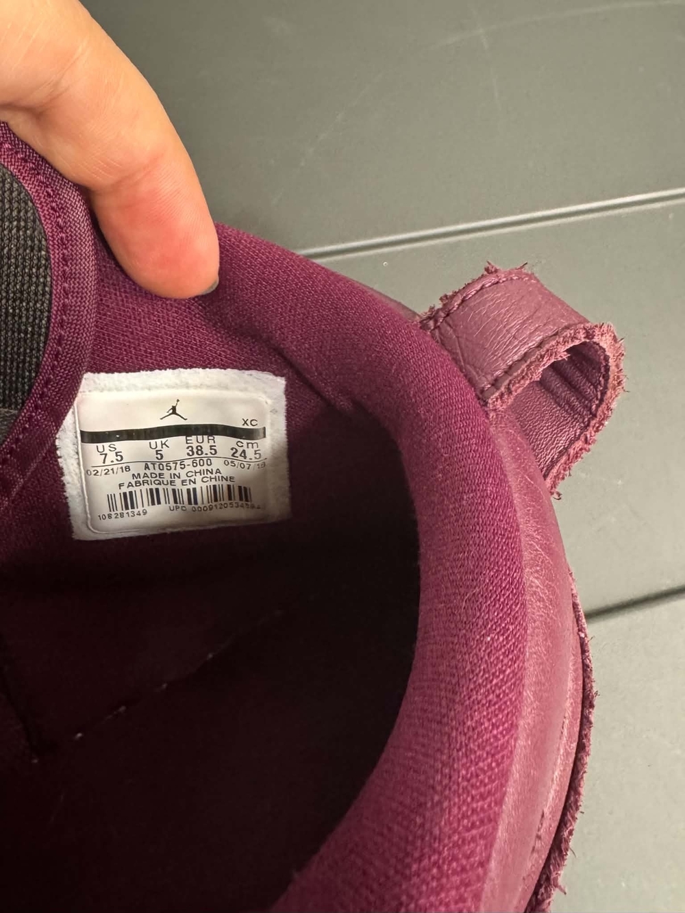 Nike Air Jordan 1 High Zip Bordeaux Women's Size 7.5 - Picture 3 of 4